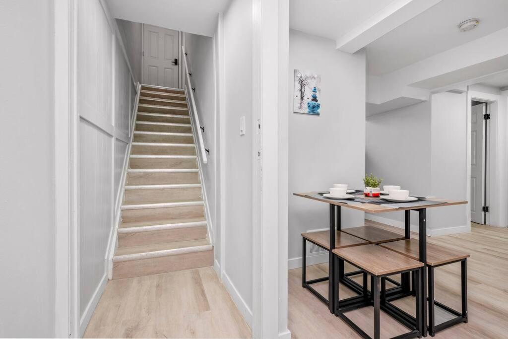 Centerstreet-Cozy 2Bedroomsuite YYC المظهر الخارجي الصورة