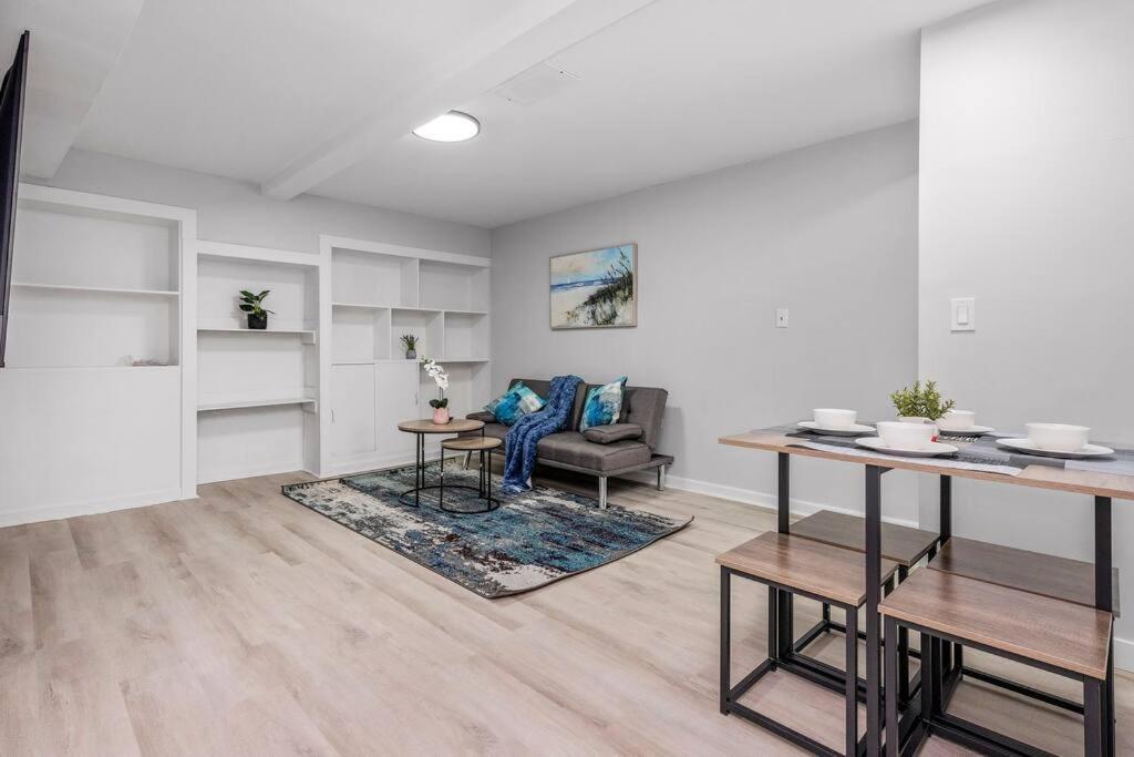 Centerstreet-Cozy 2Bedroomsuite YYC المظهر الخارجي الصورة