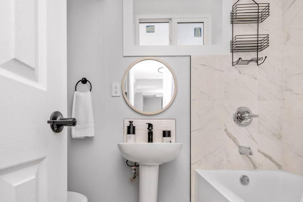 Centerstreet-Cozy 2Bedroomsuite YYC المظهر الخارجي الصورة